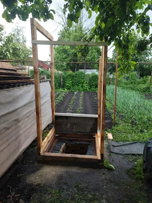 Летний душ из бака: 8 моделей, которые можно сделать своими руками |  Outdoor shower diy, Outdoor toilet, Outdoor bathroom design