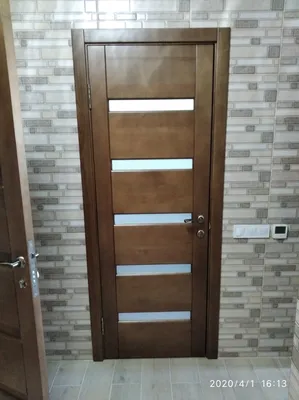 Деревянные двери из сосны не крашен Woodmix Praktic стекло