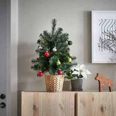IKEA: украшаем дом к Новому году за 12000 рублей