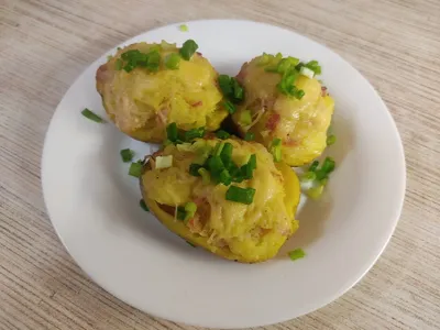 Кулинарушка и Знахарушка Рецепты Здоровье - Фаршированная картошка - очень  аппетитное и эффектное блюдо ИНГРЕДИЕНТЫ - картофель — 1 кг - фарш мясной —  300 гр - лук — 2 шт средние -