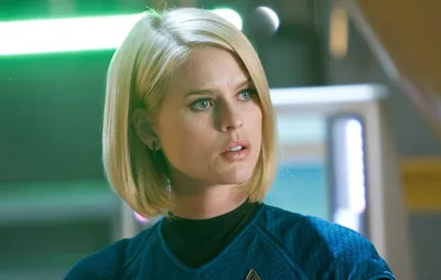 Элис Ив (Alice Eve) - актриса - фильмография - Стартрек: Возмездие (2013) -  голливудские актрисы - Кино-Театр.Ру