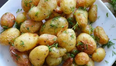 Жареная картошка в небольшой чугунной…» — создано в Шедевруме