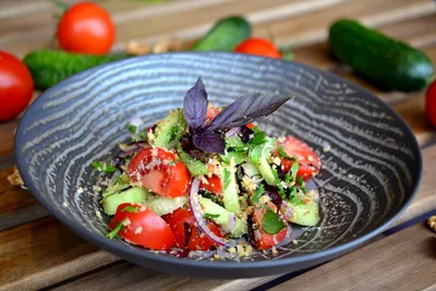 Лето: афигительно вкусный салат из огурцов и помидоров! | Пикабу