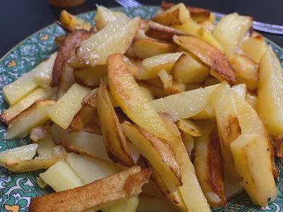 Пять секретов вкусной жареной картошки. Чтобы не разваливалась и с  золотистой корочкой | tasty_notebook | Дзен