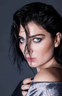 Eve Hewson Beautiful | Town and country magazine, Irish singers, Bono