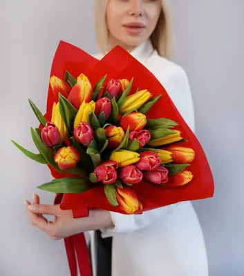 Букет цветов на 8-е марта - Купить с доставкой по Киеву | Украфлора