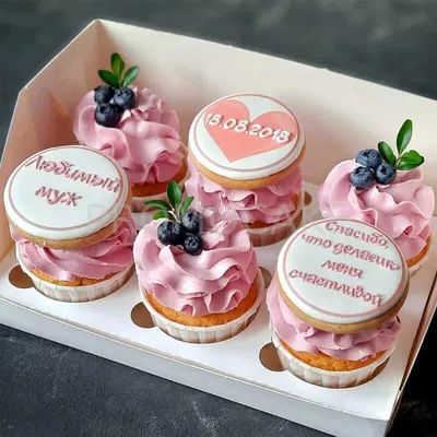 Капкейк на годовщину св — купить по цене 240 руб. | Интернет магазин  Promocake Москва