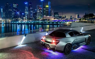 Обои на рабочий стол Авто на фоне ночного города, обои для рабочего стола,  скачать обои, обои бесплатно