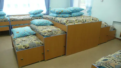 Кроватки на штрафстоянке