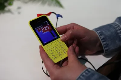 Nokia 220 Mobile Phone Cell Phone Review, New Nokia 2014. - YouTube