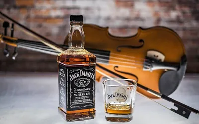 Картинка Jack Daniels для телефона и на рабочий стол iPhone 11