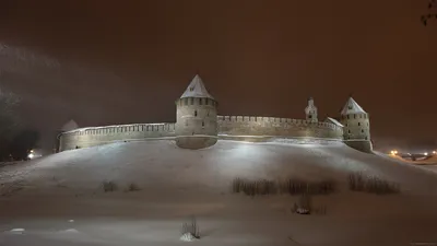 Ночной пейзаж с видом на Кремль - обои на рабочий стол