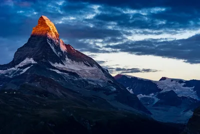 Обои на рабочий стол Деревня Лаутербруннен / Lauterbrunnen в горах Швейцарии  / Switzerland, обои для рабочего стола, скачать обои, обои бесплатно
