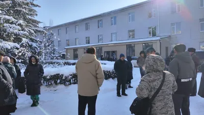 Как перевести деньги на карту с помощью сообщения и какие еще услуги можно  получить через СМС-банкинг | Банки.ру