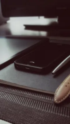Обои Бренды iPhone, обои для рабочего стола, фотографии компьютеры, ipod,  ipad, iphone, стол, планшет, телефон, часы, ручка, тетрадь Обои для  рабочего стола, скачать обои картинки заставки на рабочий стол.