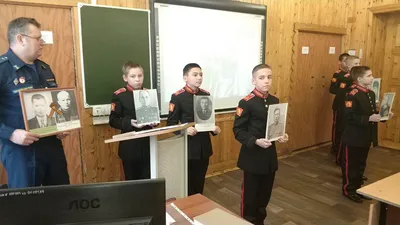 Бессмертный полк - оформление выставки. Вывеска, гвоздики, звезда - скачать  и распечатать | скачать и распечатать