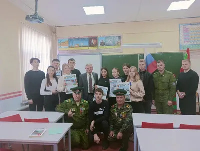 Выставка рисунков и поделок на тему: «Есть такая профессия – Родину защищать»  | Школьный портал Республики Мордовия