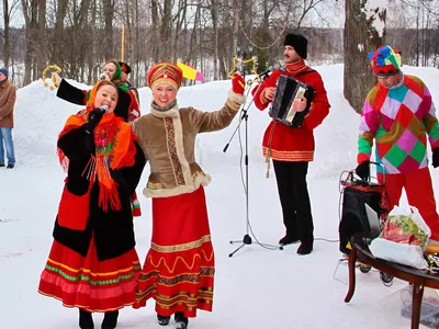 Детские рисунки «Веселая Масленица!» (2 фото). Воспитателям детских садов,  школьным учителям и педагогам - Маам.ру