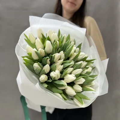 8 Марта И Белые Тюльпаны. Вид Сверху. Вектор Файл Клипарты, SVG, векторы, и  Набор Иллюстраций Без Оплаты Отчислений. Image 54337687