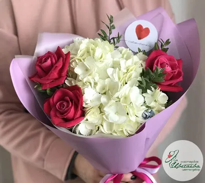 Купить Букет цветов на 8 марта \"Романтичный ветерок\" в Москве по 2830 ₽ арт  – 12687