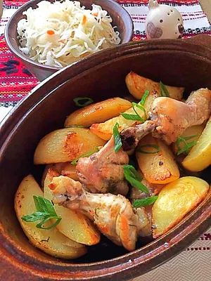 Картофель, запеченный в духовке с курицей — рецепт с фото пошагово