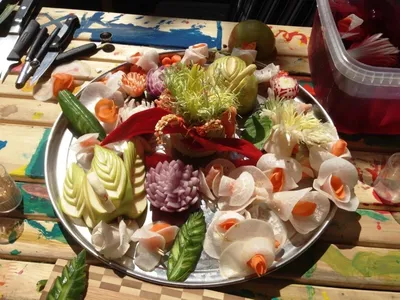 Карвинг из овощей и фруктов свекла роза Vegetable and Fruit Carving -  YouTube