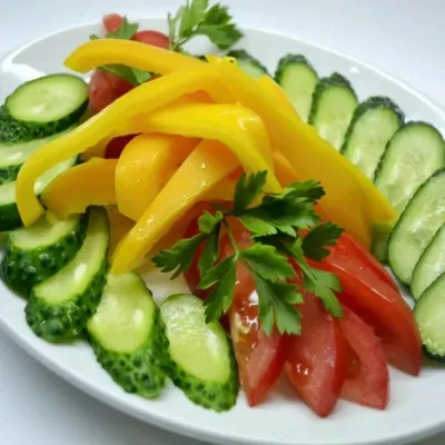 Салаты и закуски фуршетные | Комбинат питания \"Вкусный выбор\".