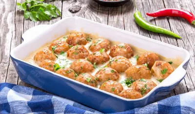 Мясо по-французски с грибами и помидорами - пошаговый рецепт с фото на  Повар.ру