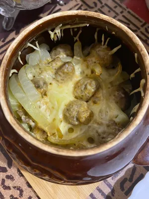 Мясо с картошкой и грибами в горшочке 🤪 - рецепт автора Лера Валерия