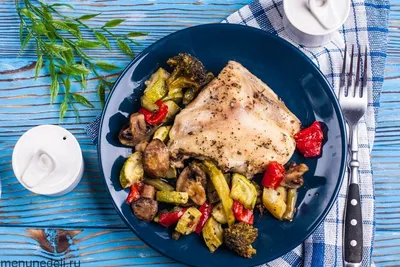 Рецепт диетической курицы с овощами в духовке | Меню недели