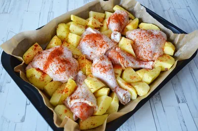 Курица на противне в духовке с картошкой рецепт фото пошагово и видео -  1000.menu
