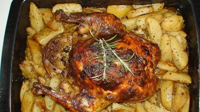 Курица в духовке с картошкой» — создано в Шедевруме