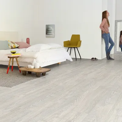 Ламинат Egger Large EPL123 Дуб Уолтем белый 32 Класс купить в Минске, цены,  фото