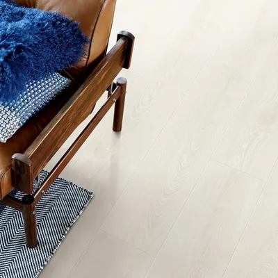 Купить Ламинат Kronotex Amazone D3239 Дуб Престиж белый по низкой цене на  kronotex-floors.ru