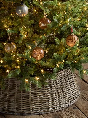 Как украсить елку на Новый год - AmurMedia.ru