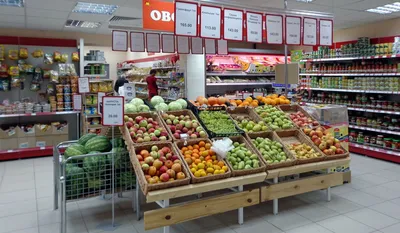 Уютный магазин овощей и фруктов, …» — создано в Шедевруме