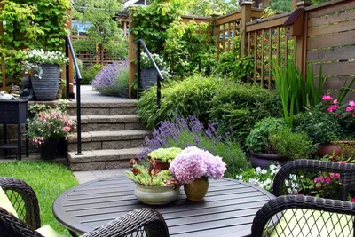 Расширяем пространство: 6 способов сделать маленький сад больше - Декор