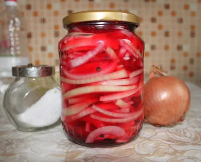 Маринованный лук в томатном соусе на зиму — рецепт с фото пошагово