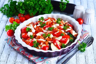 Фаршированная тыква с мясом и жареными овощами в духовке: рецепт - Лайфхакер
