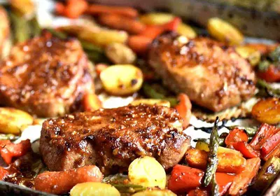 Свинина, запеченная с картофелем, помидорами и сыром - пошаговый рецепт с  фото на Готовим дома