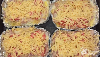 Рецепт: Мясные котлеты, запечённые в духовке с овощами на RussianFood.com
