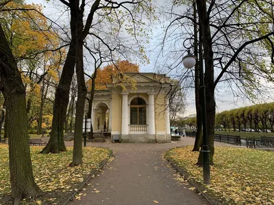 File:Михайловский сад 019.jpg - Wikipedia