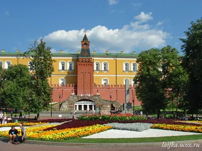 Москва. Александровский сад сегодня » 24Warez.ru - Эксклюзивные НОВИНКИ и  РЕЛИЗЫ
