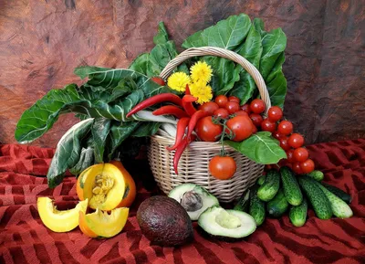 Натюрморт с овощами: с зелеными …» — создано в Шедевруме