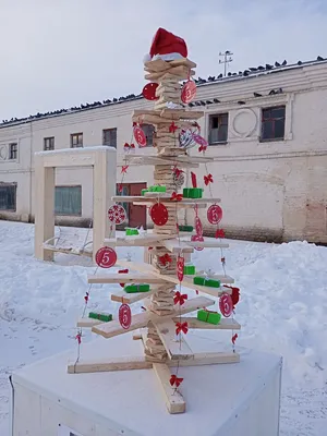 Где искать самые необычные и красивые новогодние елки в Москве |  Дегустаторы путешествий: Юля и Марк | Дзен