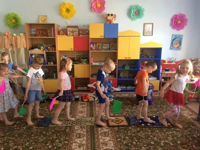 Нетрадиционные атрибуты для физкультуры в детском саду. Презентация на тему  \"нестандартное физкультурное оборудование в доу\"