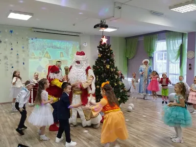 Новогодний утренник в детском саду \"Туллукчаан\" г. Якутска! 25.12.2003 г. -  Блог Николая Барамыгина
