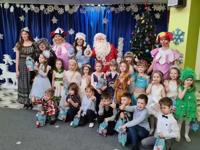 Новогодний утренник в детском саду, …» — создано в Шедевруме