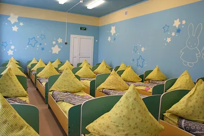 Оформление коридора в детском саду к 8 марта. | Детские поделки, Детский сад  творчество, Весенние поделки