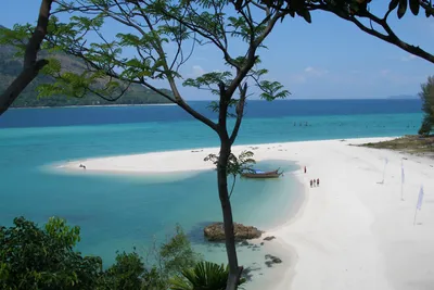 File:Koh Lipe (island), Beach, Thailand.jpg - Wikimedia Commons